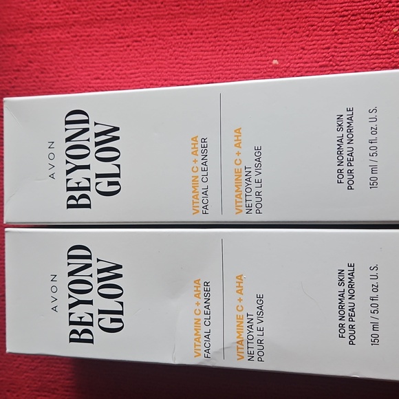8 Piece Avon Beyond Glow Skincare Collection.  Cleanser, Serum & Face Cream. - Picture 3 of 8